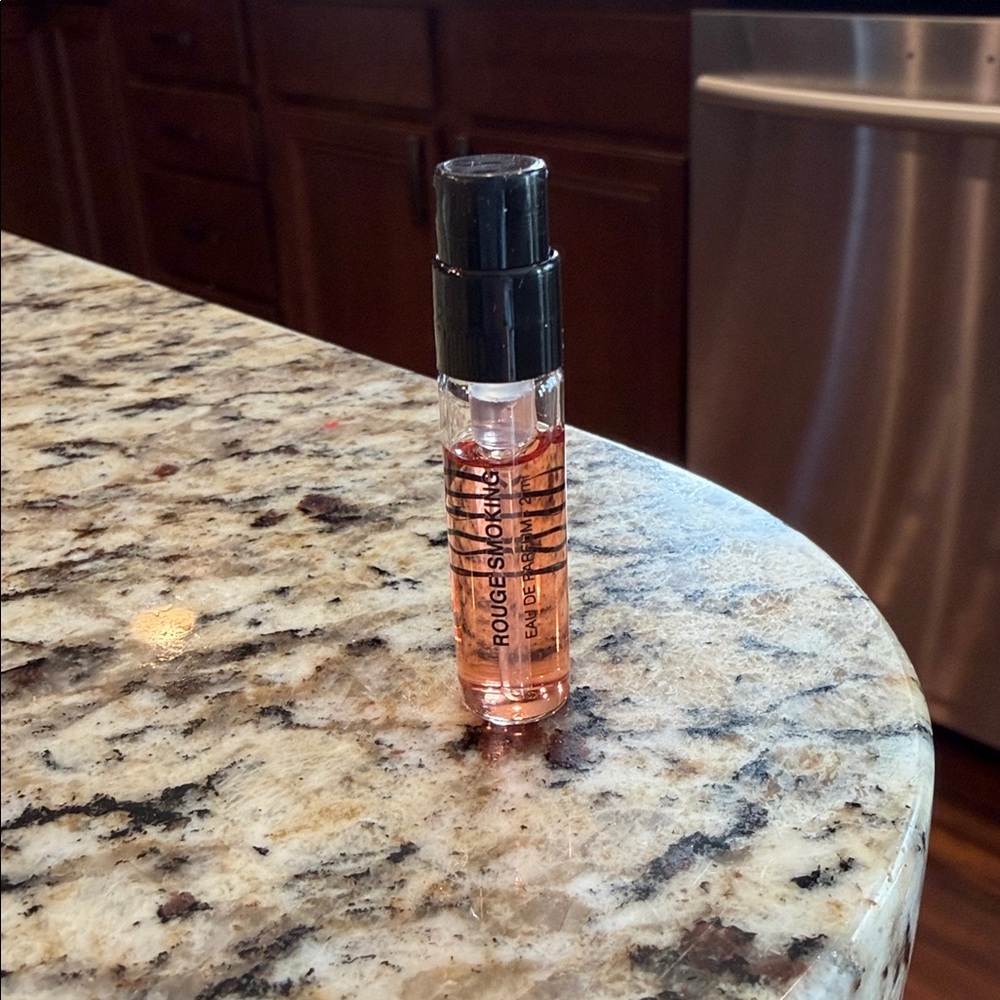 BDK Parfums Rouge Smoking Sample